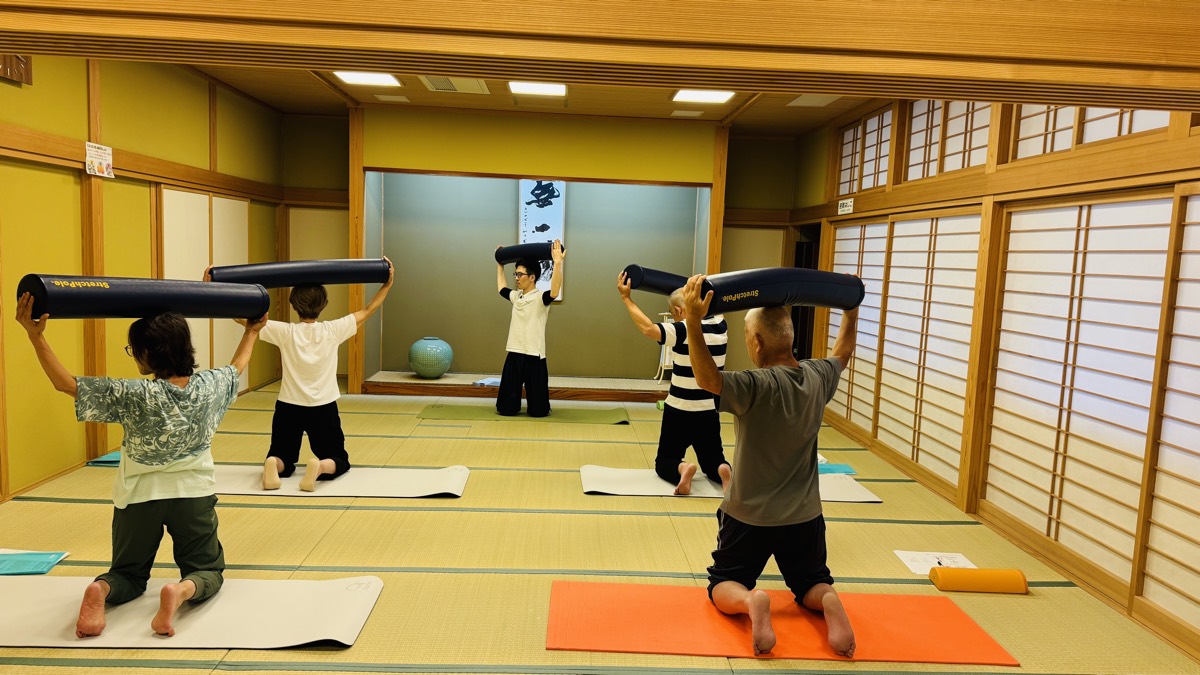 ストレッチポールを使ったエクササイズ